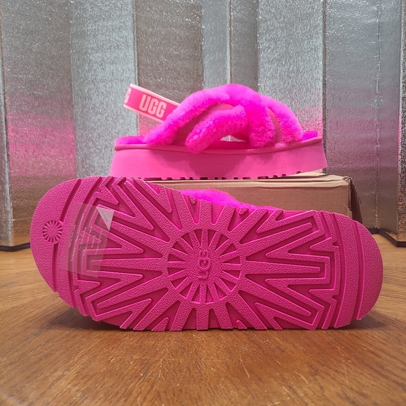 UGG (DISCO CROSS SLIDE) - Picture 6 of 6